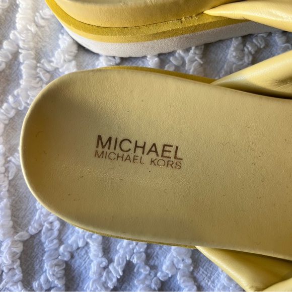 Michael Kors Josie Yellow & White Knot Slip On Slide Sandals Women’s Size 7 - Picture 3 of 8